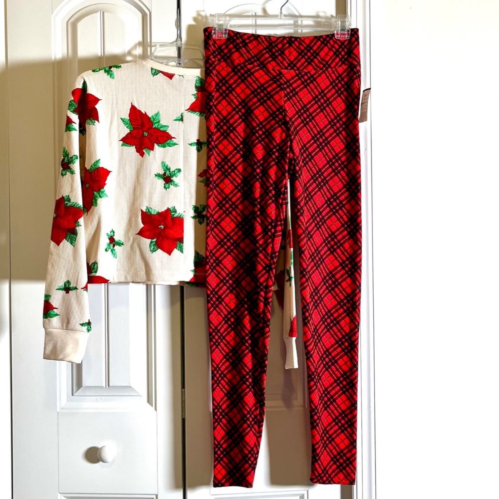 Bealls Red Plaid Skinny Holiday Pants (L) New With Tags